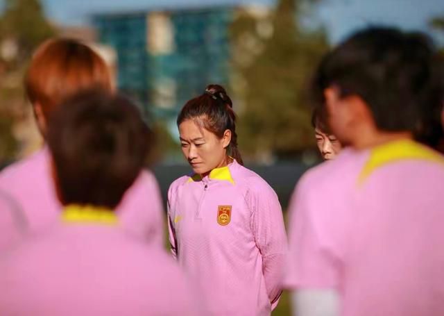 女侠被下药糟蹋呻吟
