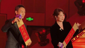 偷拍大学女澡堂洗澡裸体cc